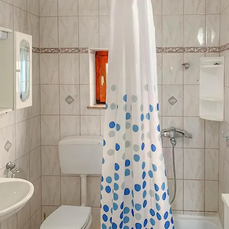 Appartement Karolina Vir
