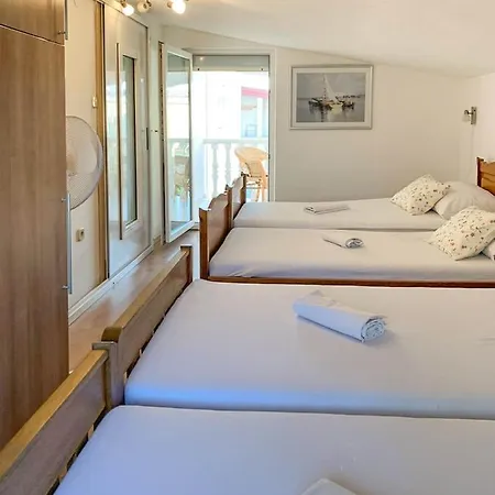 Appartement Karolina Vir